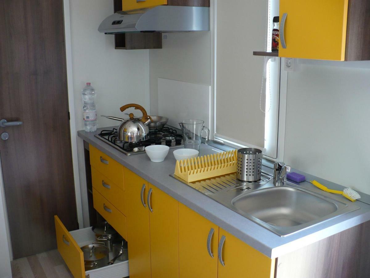 Victoria Mobilehome In Orsera Camping Resort Ngoại thất bức ảnh
