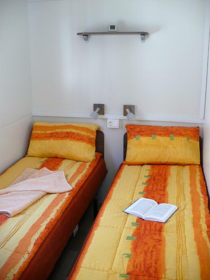 Victoria Mobilehome In Orsera Camping Resort Ngoại thất bức ảnh
